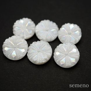 スノーホワイトデザイン 　チェコガラスボタン　ヴィンテージボタン