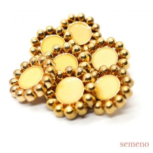 ベージュ　つぶつぶ囲みデザイン　アメリカヴィンテージ　ヴィンテージボタン