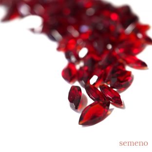 2pc ルビーレッド　ナベット　10*5　ヴィンテージガラス ラインストーン　グラスストーン　A32D