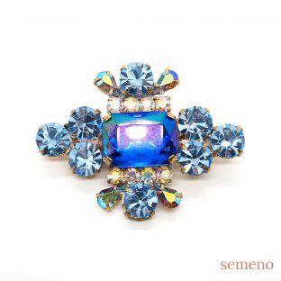 ★オーロラブルーの光沢 ブローチ風　チェコガラスボタン