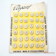 レアな台紙付き　白　　ヴィンテージボタン チェコガラスボタン　SCZB012