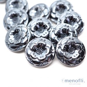 黒　フラワー　ヴィンテージボタン チェコガラスボタン　RCZB104